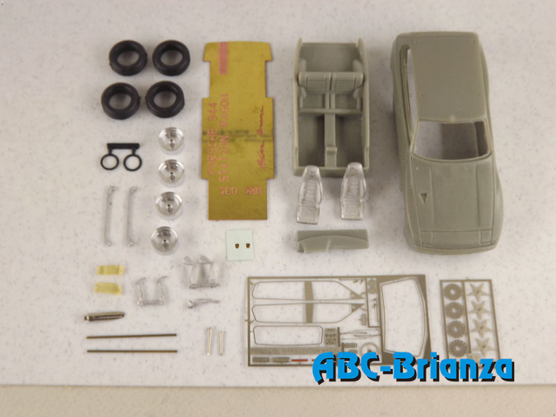BRK43107 PORSCHE 944 STATION WAGON