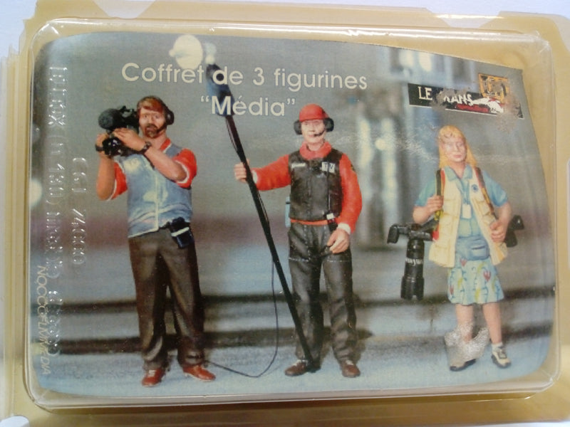 LE MANS MINIATURES LMCOFMEDIAK COFFRET 3 FIGURES INCLUDING FLM024006+7+8 (1:24)