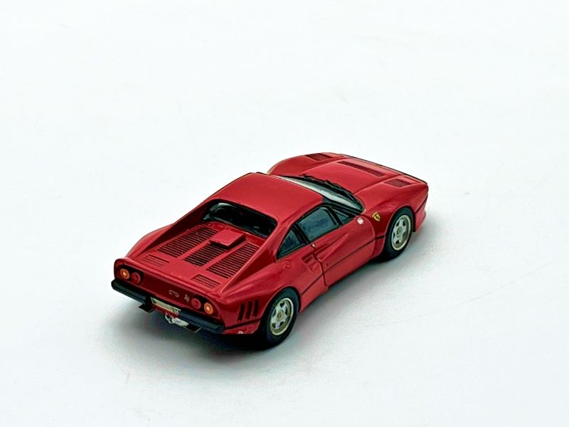 V082 - FERRARI 288 GTO