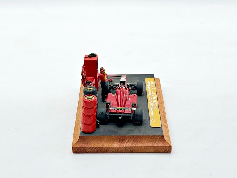 CVABC542 - EUROMODELLISMO - DIORAMA FERRARI F1 SCHUMACHER
