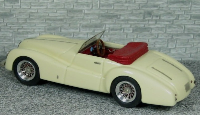 ALFA MODEL AM43318 Alfa Romeo 6c 2500 SS Cabriolet Pininfarina 1947