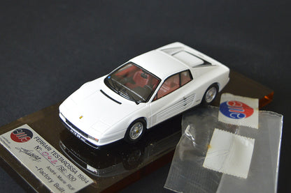 AMR1107 FERRARI TESTA ROSSA 1984 SERIE EXPORT white