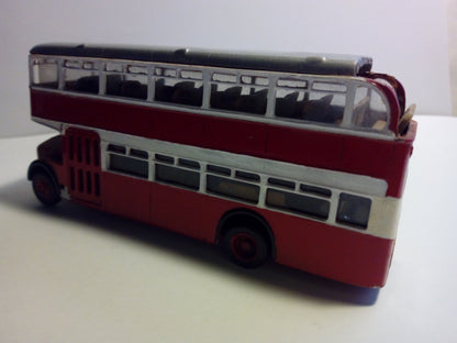 WEST WARD BUS LONDON TRANSPORT- BLACK AND WHITE-WILLIAMS CASH AND CARRY MARKET SCALA 1/76