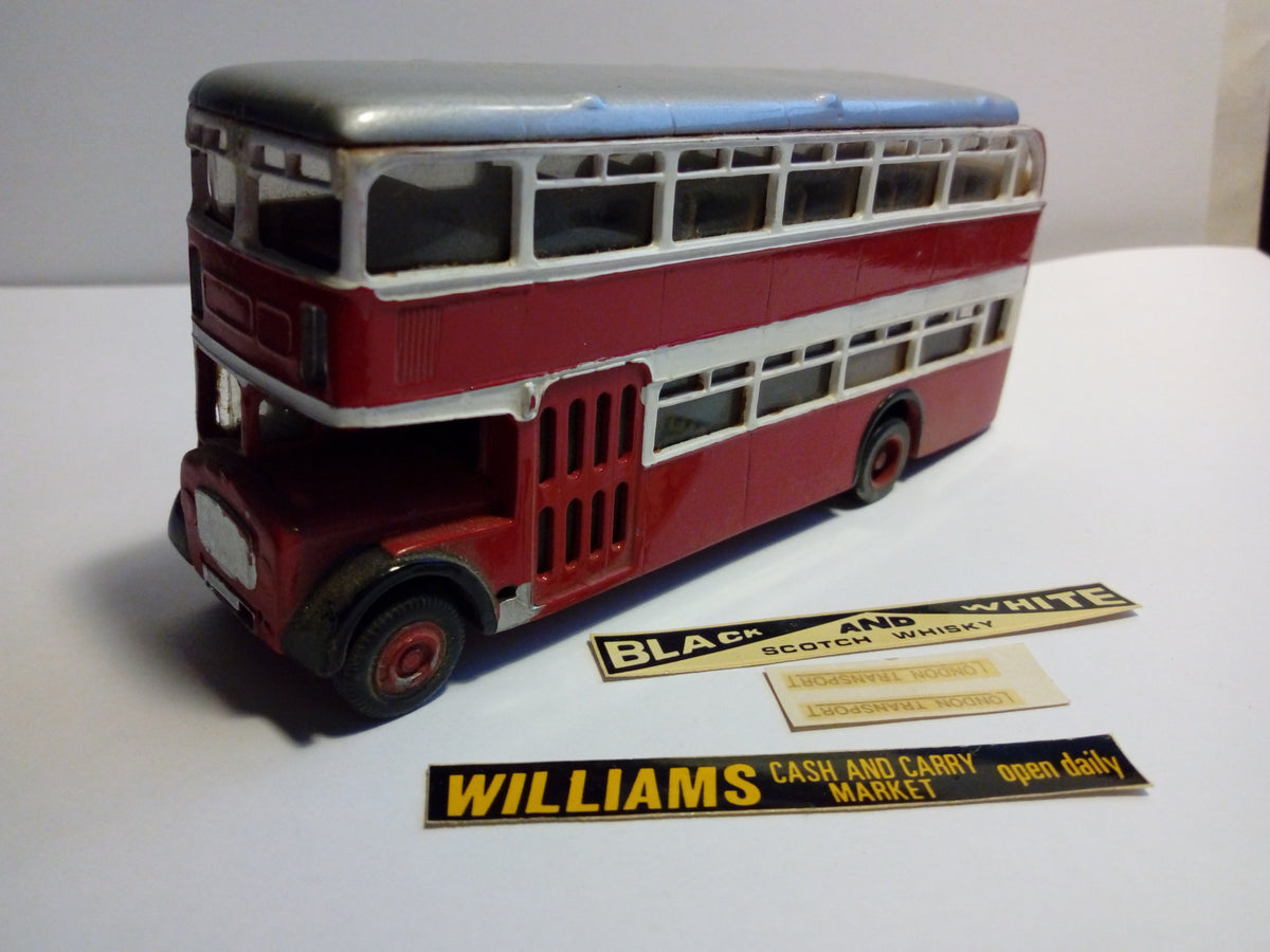 WEST WARD BUS LONDON TRANSPORT- BLACK AND WHITE-WILLIAMS CASH AND CARRY MARKET SCALA 1/76