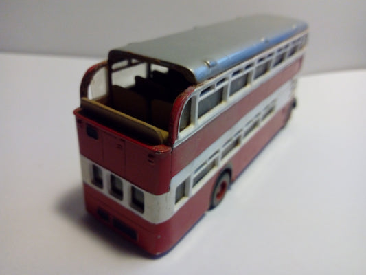 WEST WARD BUS LONDON TRANSPORT- BLACK AND WHITE-WILLIAMS CASH AND CARRY MARKET SCALA 1/76