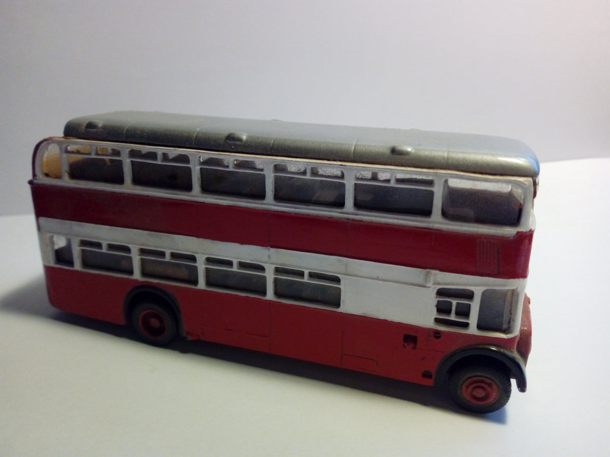 WEST WARD BUS LONDON TRANSPORT- BLACK AND WHITE-WILLIAMS CASH AND CARRY MARKET SCALA 1/76
