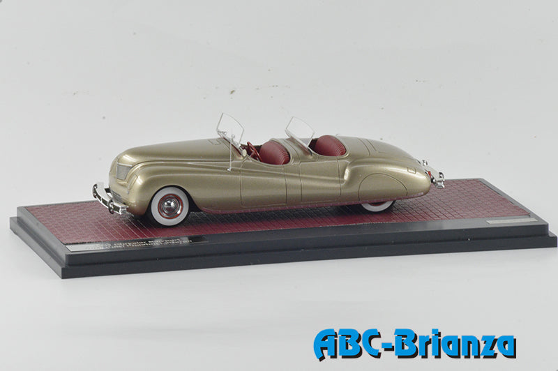 MATRIX - MX20303-022 CHRYSLER NEWPORT DUAL COWL PHAETON 1941 GOLD MET