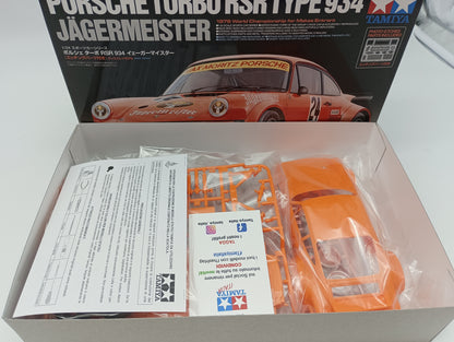 TAMIYA - TA24328 - PORSCHE TURBO RSR TYPE 934 JAGERMEISTER