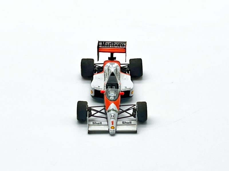 V002 - MCLAREN MP4/4 MARLBORO - N.1