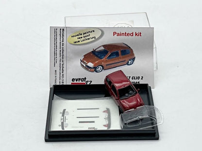 V105 - RENAULT CLIO 2 ROSSO MET PREVERNICIATO