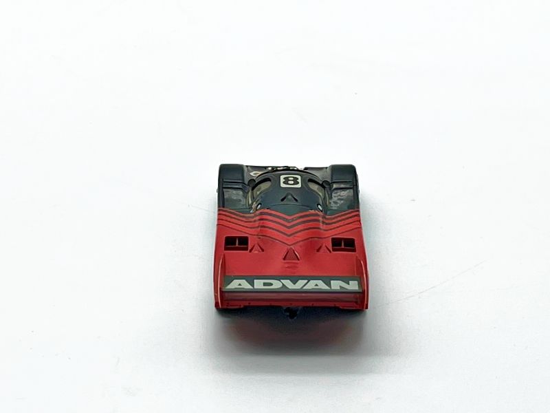 V020 - PORSCHE 956 -ADVAN N.8