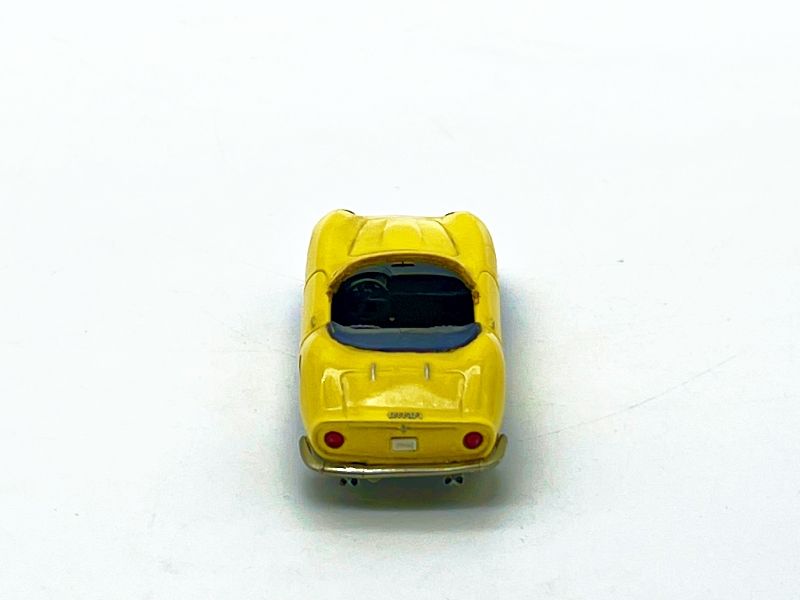 V041 - FERRARI GTB SPYDER GIALLA