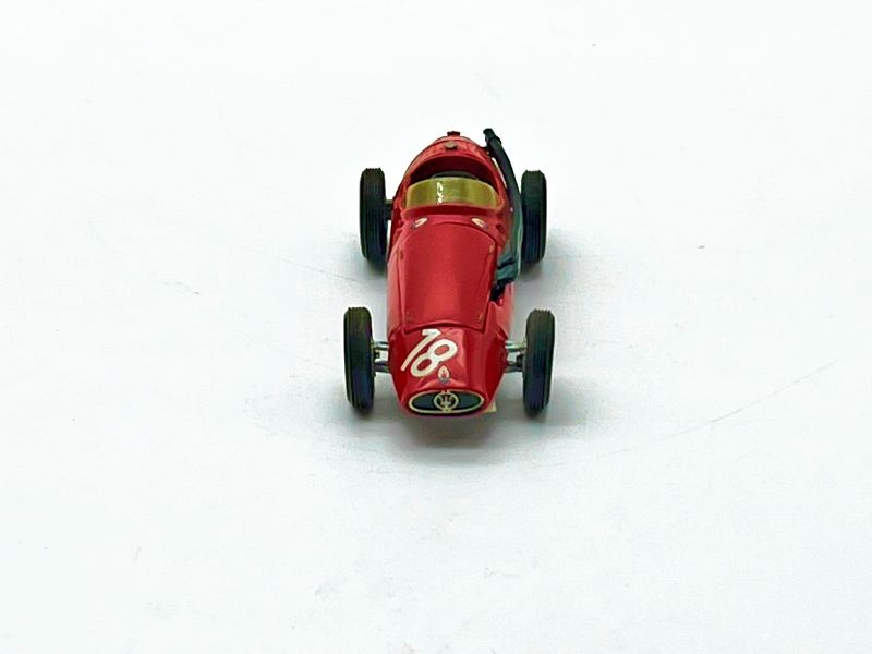 V045 - MASERATI 250 F 1954 - N.18 - COFANO APRIBILE