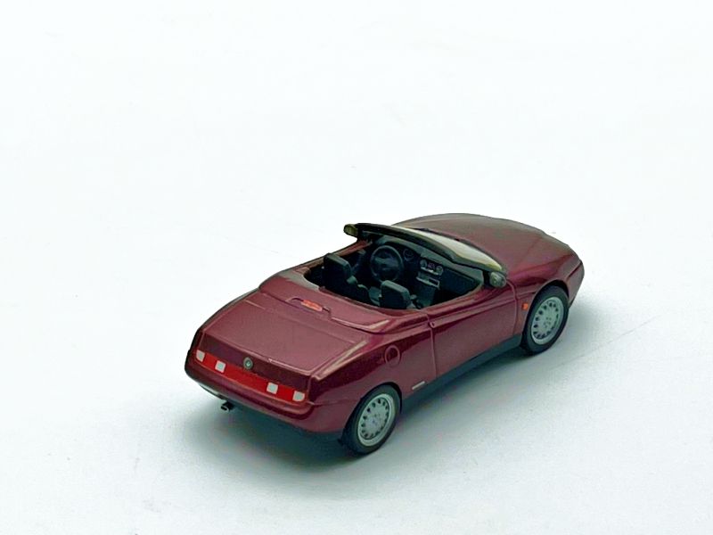 V051 - ALFA ROMEO GTVSPIDER BORDEAUX MET