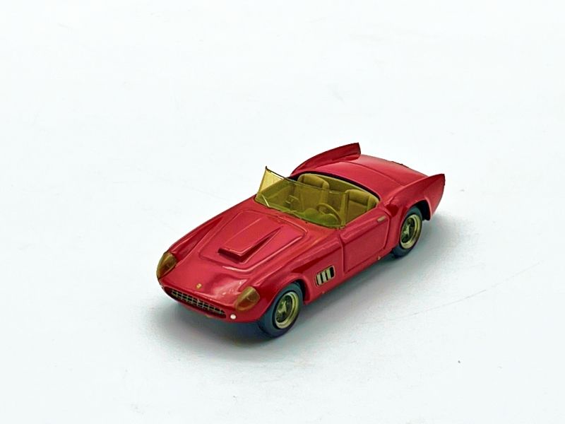 V076 - FERRARI 250 CALIFORNIA LWB