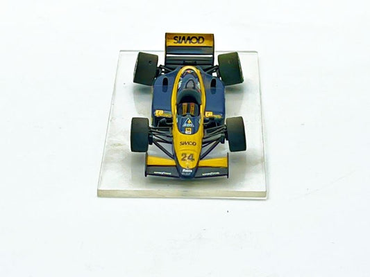V097 - MINARDI N.24 CON BASETTA PLEXI