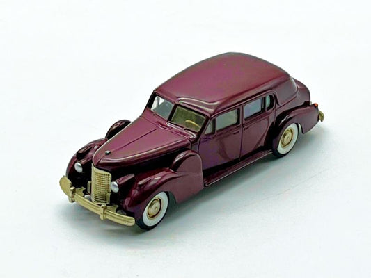 V099 - CADILLAC V8 BERLINA - FREGIO ROTTO