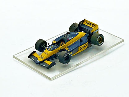 V097 - MINARDI N.24 CON BASETTA PLEXI