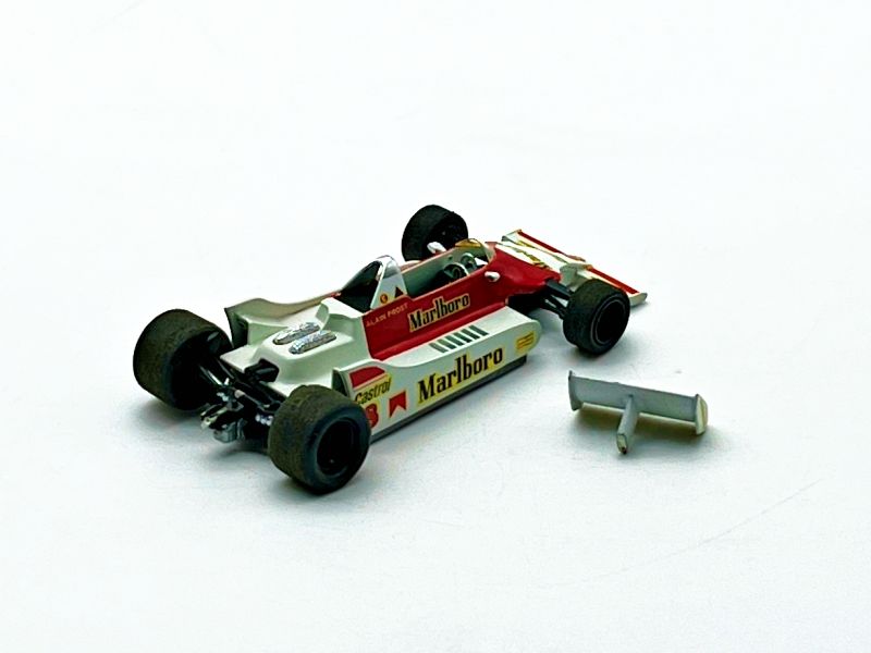 CVABC512 - MCLAREN ALAIN PROST N.8