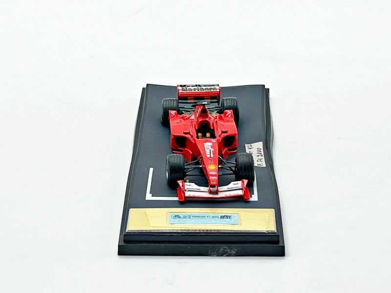 CVABC522 - FERRARI F2000