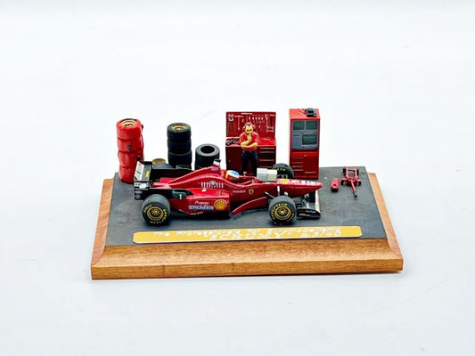 CVABC542 - EUROMODELLISMO - DIORAMA FERRARI F1 SCHUMACHER