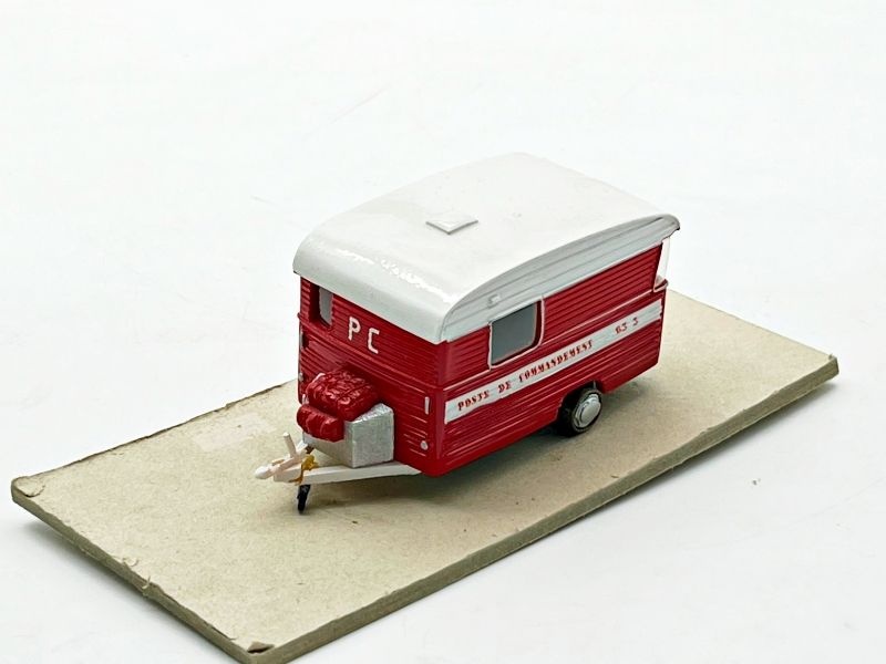CVABC562 - PARADE - ROULOTTE POSTE DE COMMENDEMENT