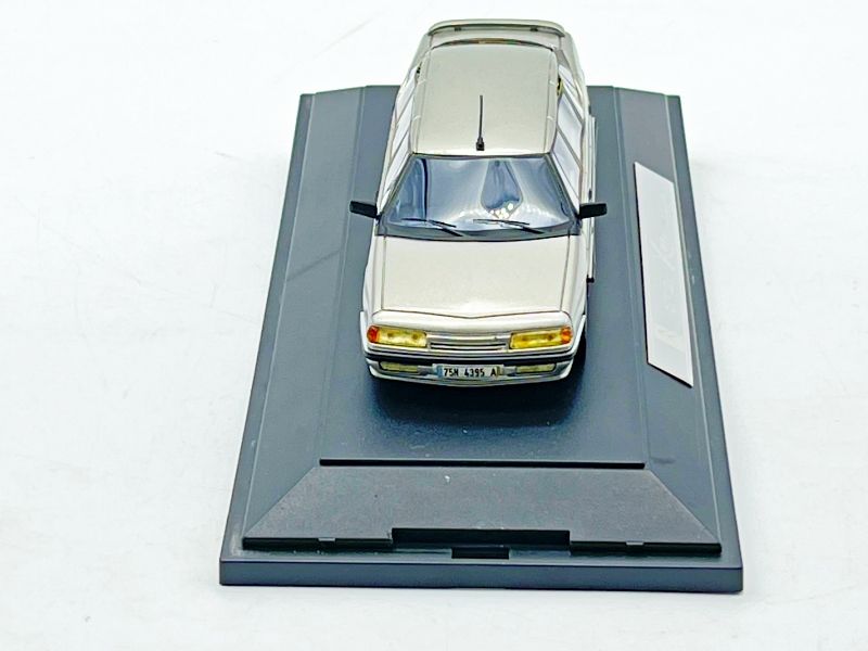 CVABC723 - CITROEN XM LIMOUSINE SILVER